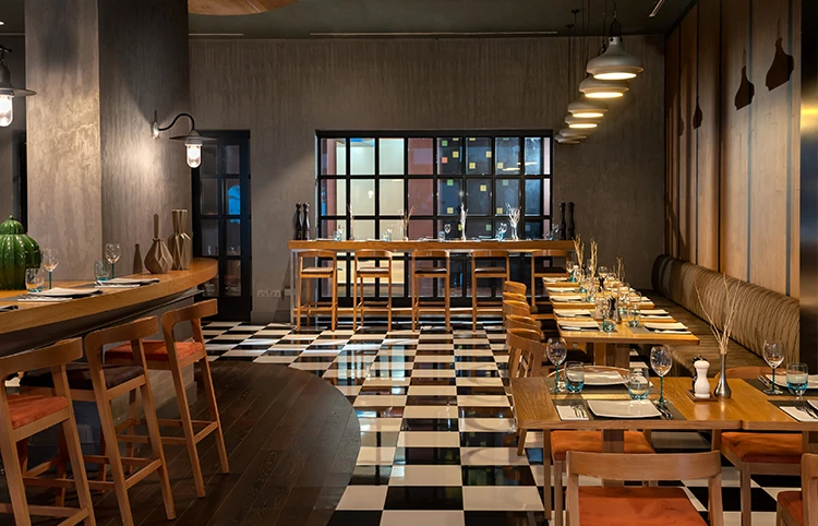 BISTRO 24