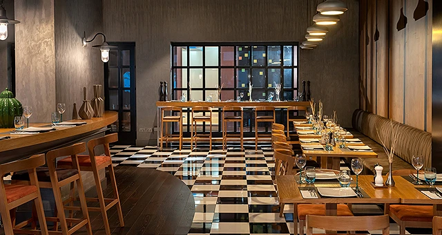 BISTRO 24
