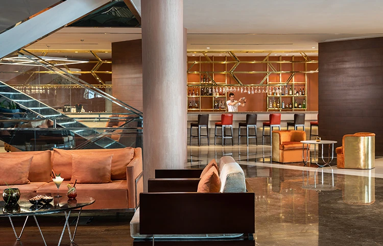 LOBBY BAR