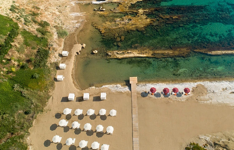 MIA BEACH CLUB
