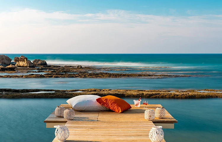 MIA BEACH CLUB