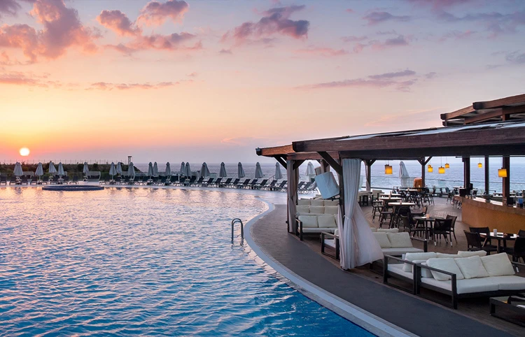 POOL BAR
