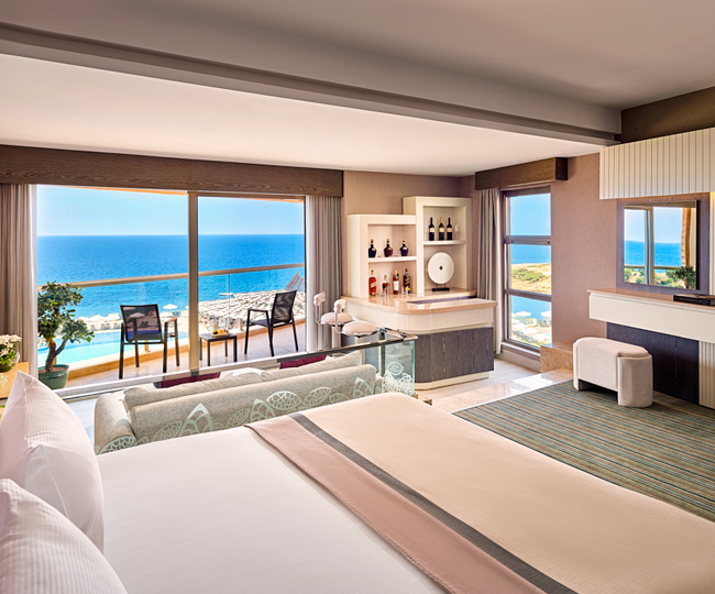 Rooms & Suites