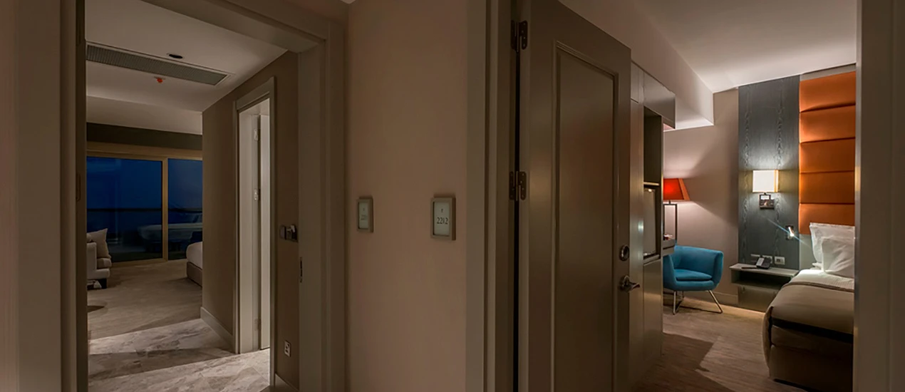 Elexus Hotel