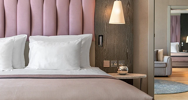 Rooms & Suites