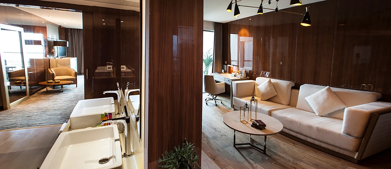 Elexus Hotel