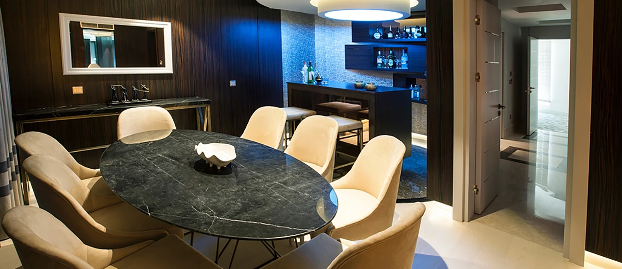 Elexus Hotel
